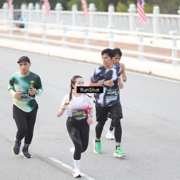 Runner Photo 6814309