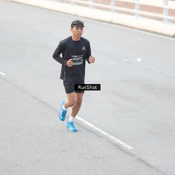 Runner Photo 6814311