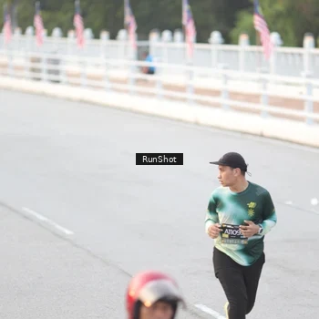 Runner Photo 6814315