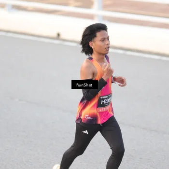 Runner Photo 6814325