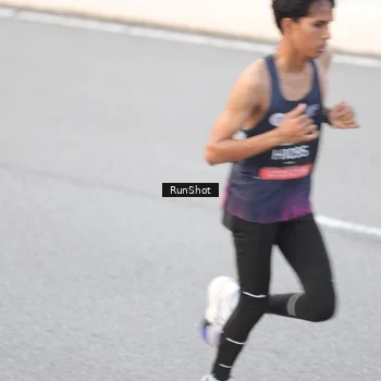 Runner Photo 6814344