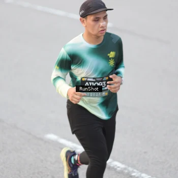 Runner Photo 6814347