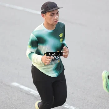 Runner Photo 6814352
