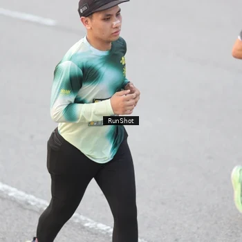 Runner Photo 6814355