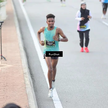 Runner Photo 6814366