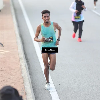 Runner Photo 6814369