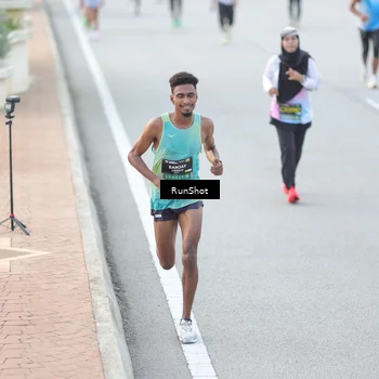 Runner Photo 6814373