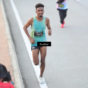 Runner Photo 6814375