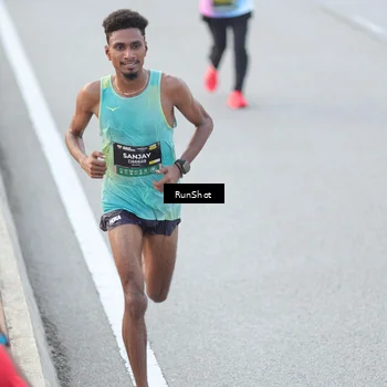 Runner Photo 6814379