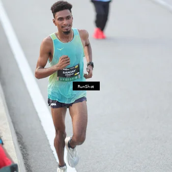 Runner Photo 6814380