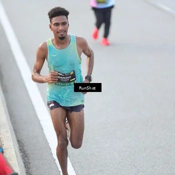 Runner Photo 6814382