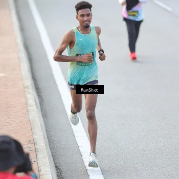 Runner Photo 6814390
