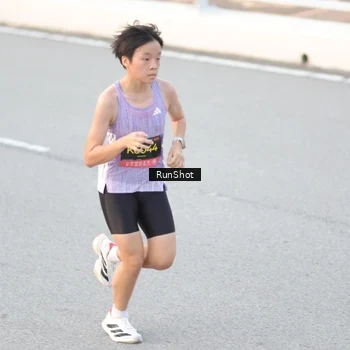 Runner Photo 6814399