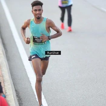 Runner Photo 6814406