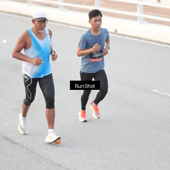 Runner Photo 6814445