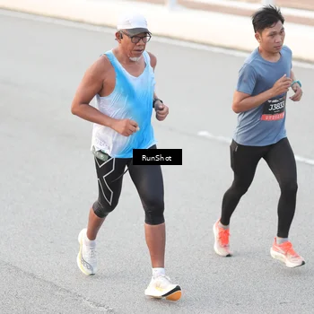 Runner Photo 6814460