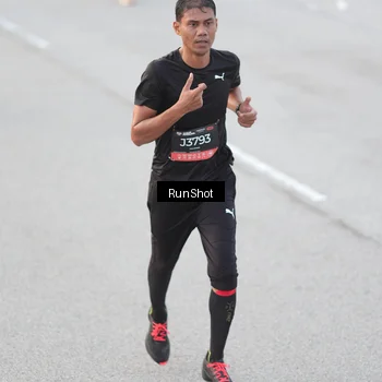 Runner Photo 6814475