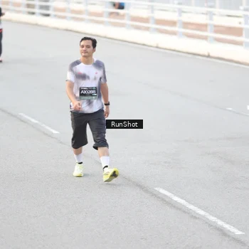Runner Photo 6814544