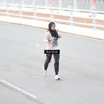 Runner Photo 6814597