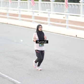 Runner Photo 6814601