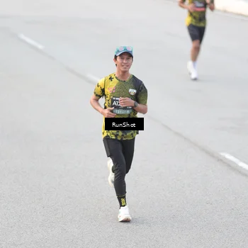 Runner Photo 6814688
