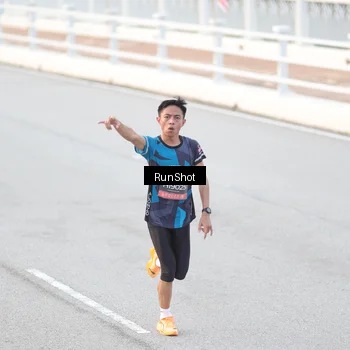 Runner Photo 6814741