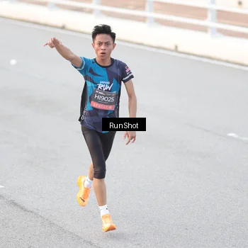 Runner Photo 6814748