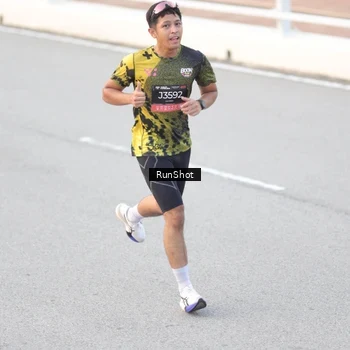 Runner Photo 6814749
