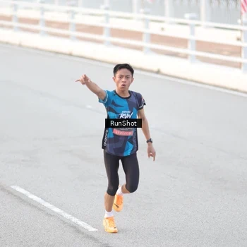 Runner Photo 6814753