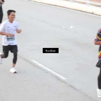 Runner Photo 6814783