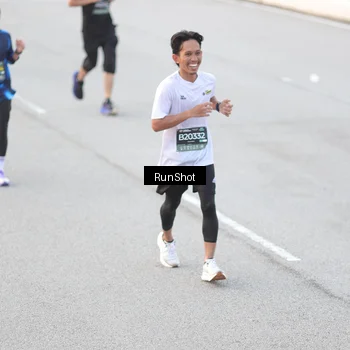Runner Photo 6814826