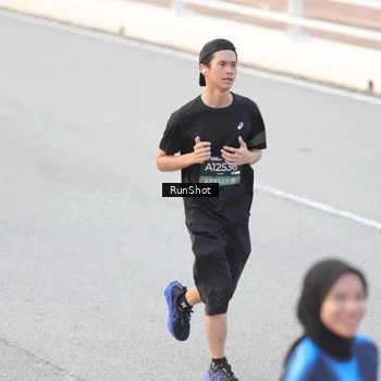 Runner Photo 6814830