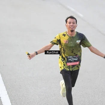 Runner Photo 6814837