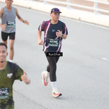 Runner Photo 6814925