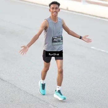 Runner Photo 6814935
