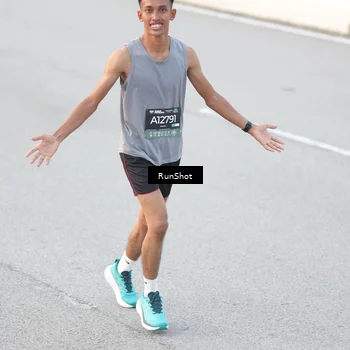 Runner Photo 6814941