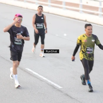 Runner Photo 6814979
