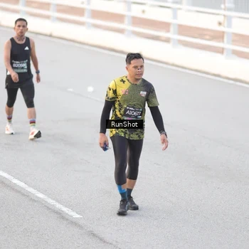 Runner Photo 6814981