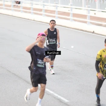 Runner Photo 6814987
