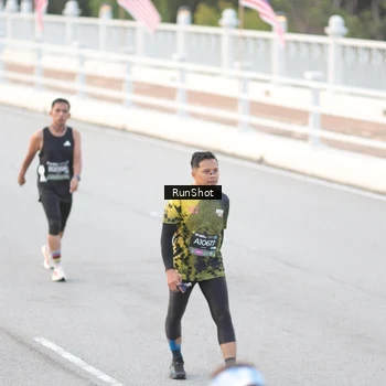 Runner Photo 6814994