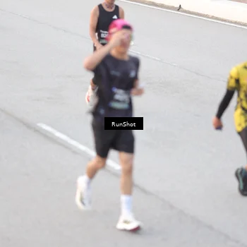 Runner Photo 6815008