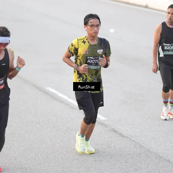 Runner Photo 6815013