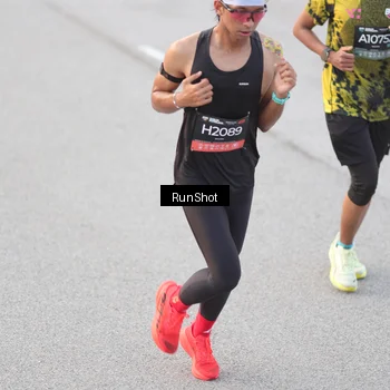 Runner Photo 6815024