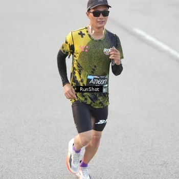 Runner Photo 6815063