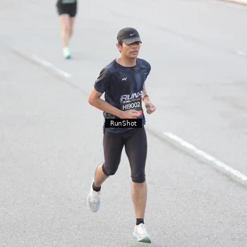 Runner Photo 6815068