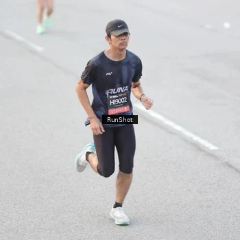 Runner Photo 6815072