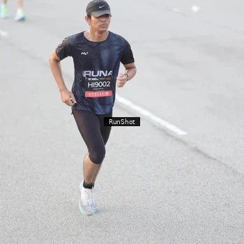 Runner Photo 6815074