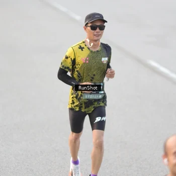 Runner Photo 6815075