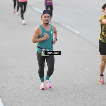 Runner Photo 6815110