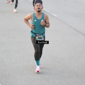 Runner Photo 6815115